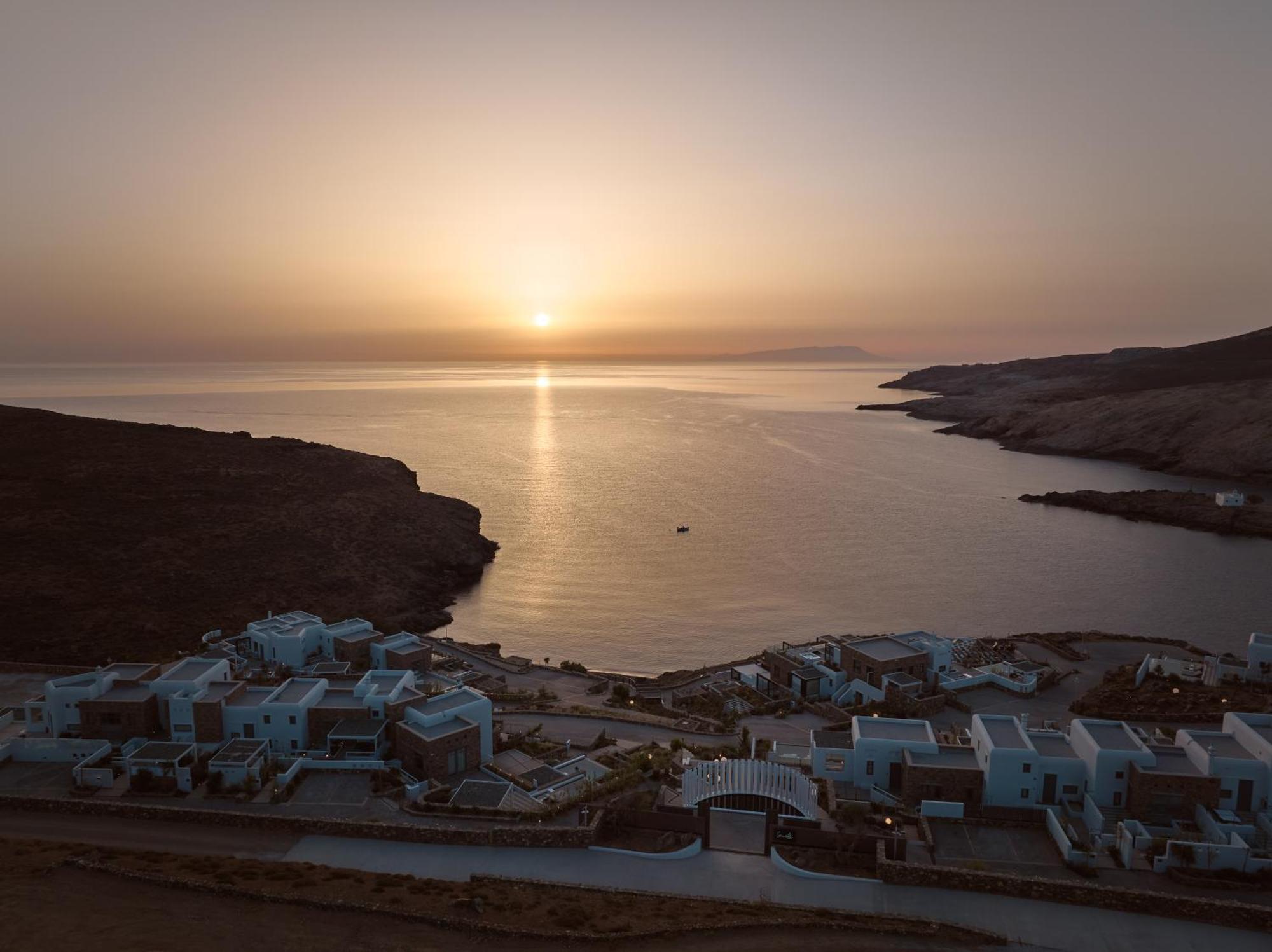 Semeli Coast Mykonos Curio Collection By Hilton Hotel Merchia Beach Exterior photo
